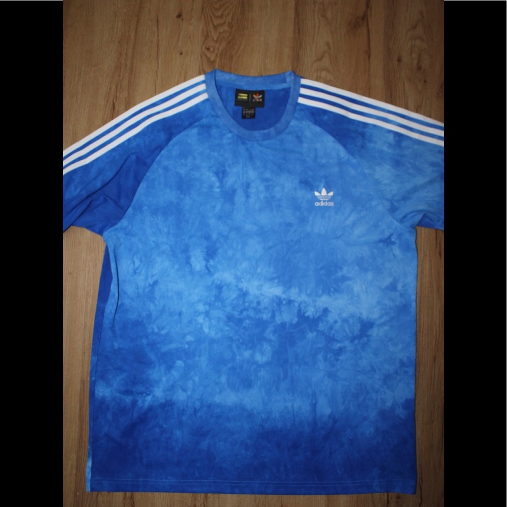 Hu Holli Adidas X Pharrell Blue Tie-Dye Men's Jersey